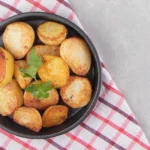 Patate croccanti al forno: l’ingrediente segreto che fa la differenza