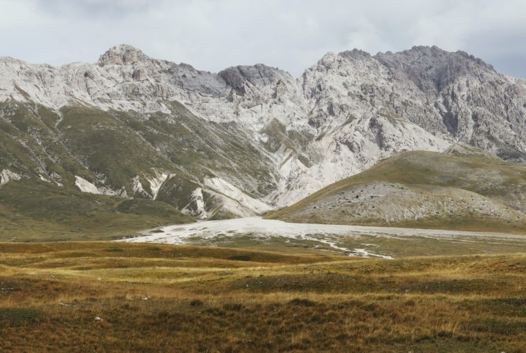 abruzzo , viaggio, campo imperatore