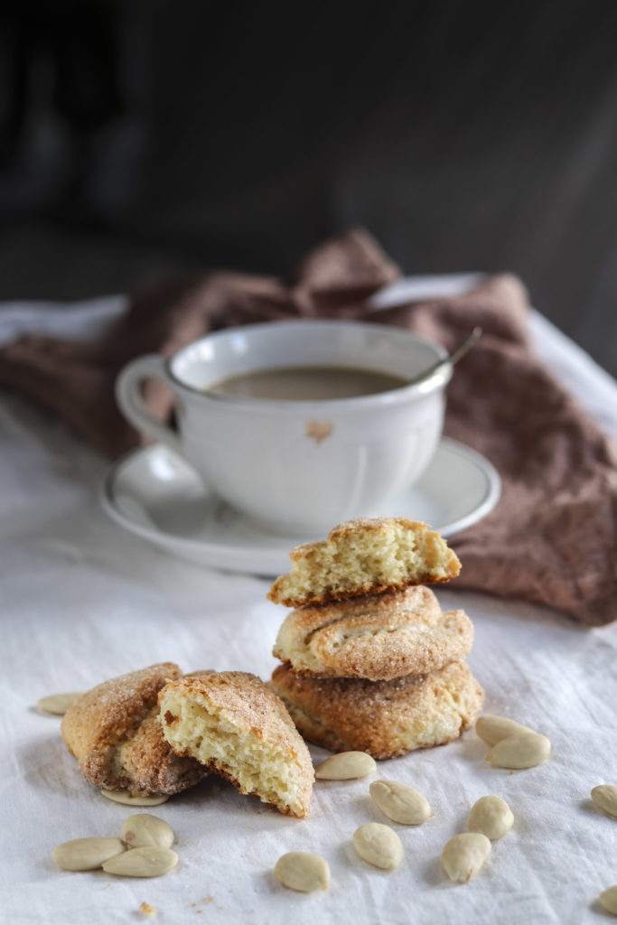 biscotti mandorle e ricotta