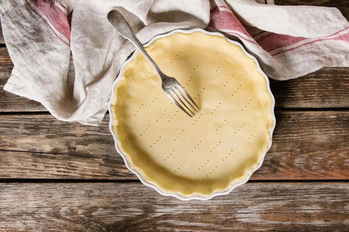 Come fare una crostata perfetta senza che si rompa? Il trucco della frolla