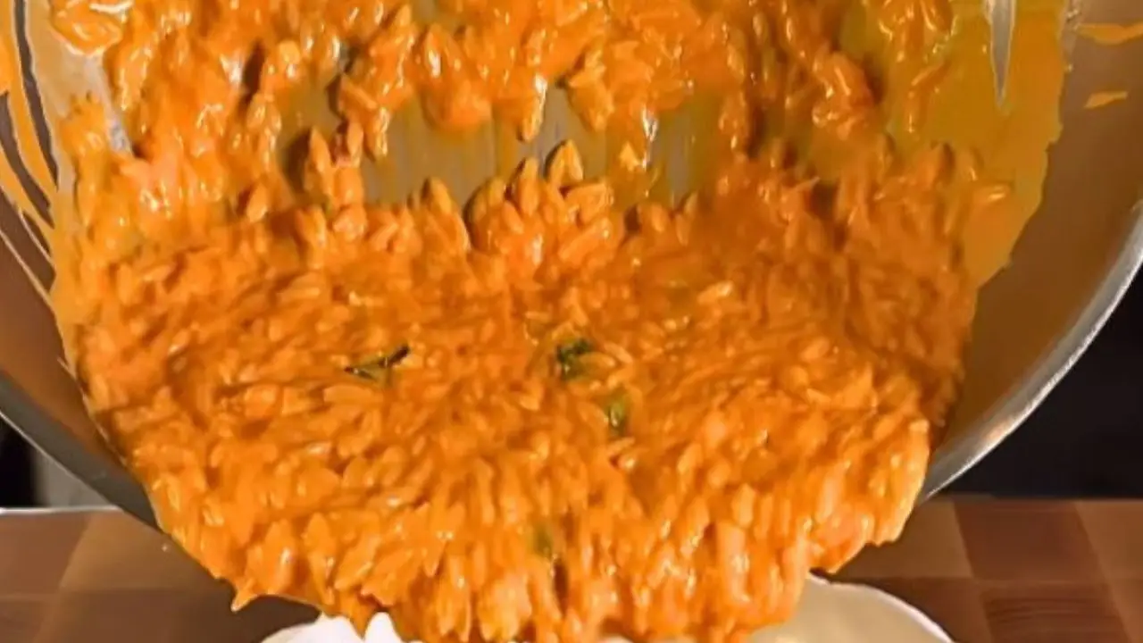 Non aggiungere il vino in questo momento del risotto: rovini tutto il sapore