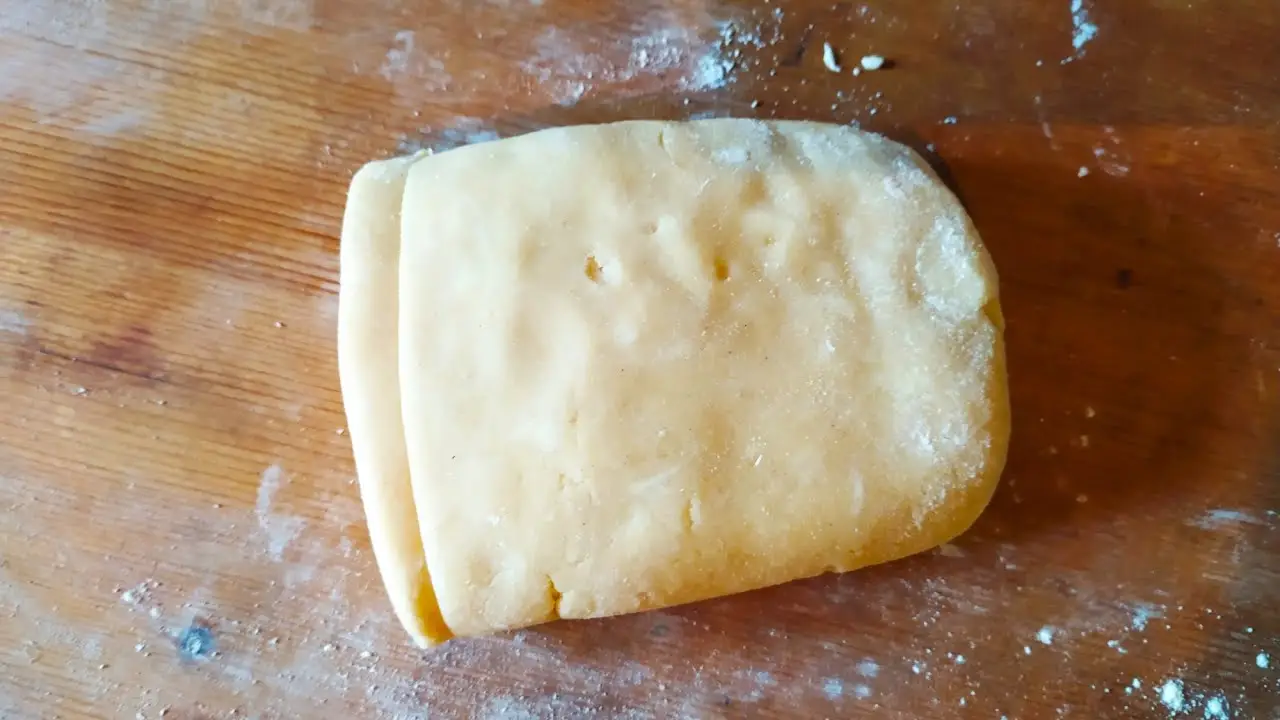 Perché la tua pasta sfoglia non si gonfia: il trucco mancante