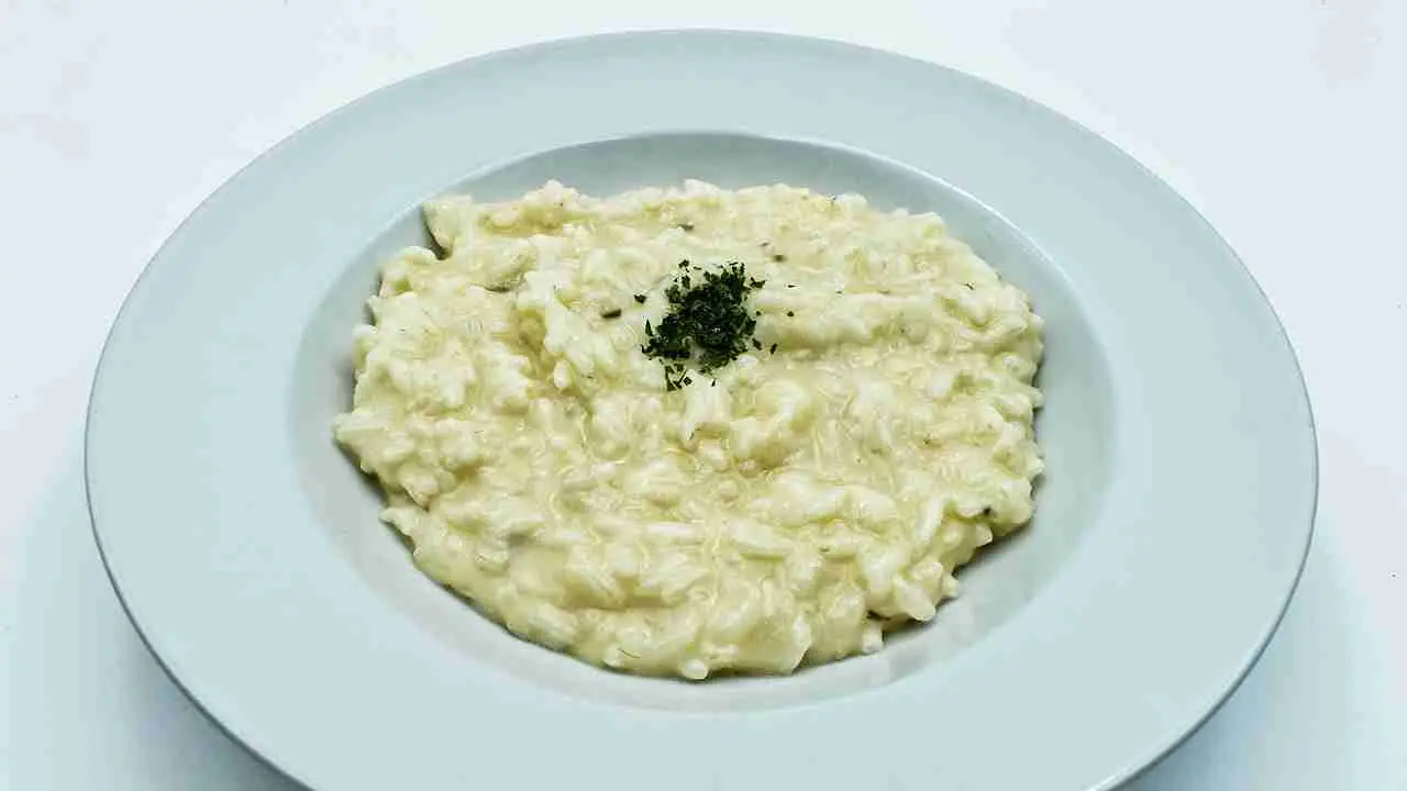 Risotto mantecato alla perfezione: il gesto che sbagliano in tanti