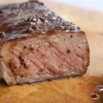 Non cucinare mai la carne con questo metodo: la rovini senza accorgertene